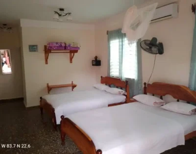 La Ciguaraya. Room 2