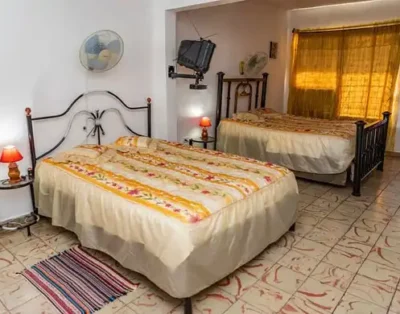 Hostal Lopez de Eidolidia y Pepe