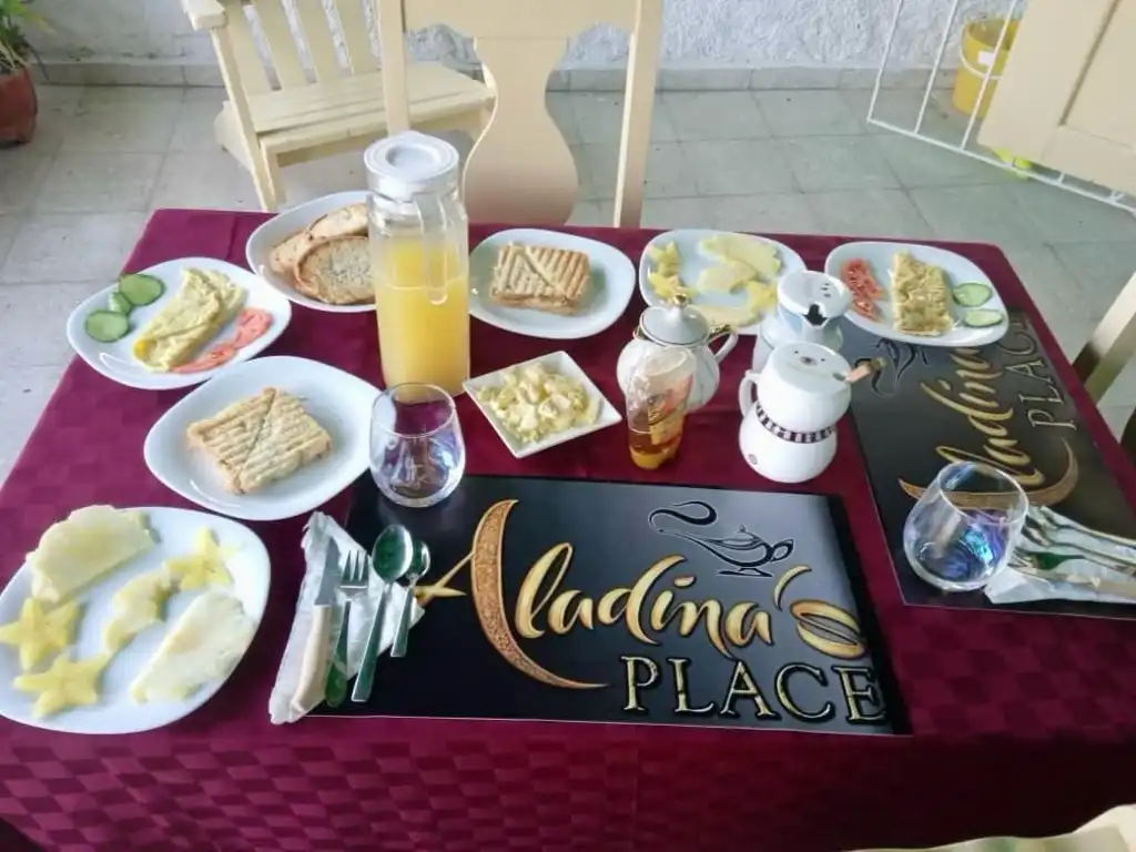 Camagüey, 70100, Cuba. Mi ubicación esta en el centro de la ciudad el casco histórico muy cerca de todas las plazas importantes.. Reservas online, Hostal Aladina Place, Room 2.
