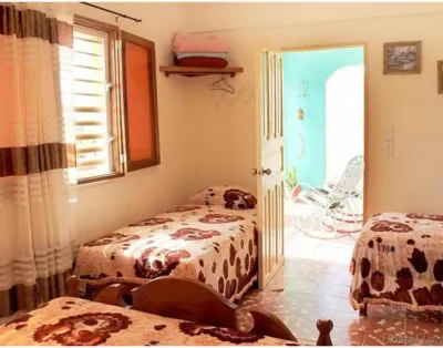 Hostal Loraine, (Habitación 1)
